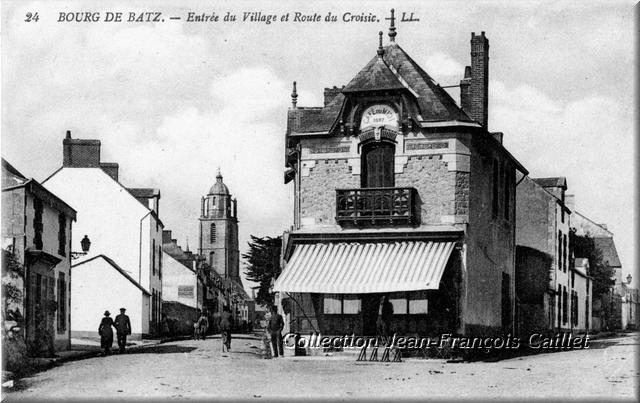 Bourg-de-Batz - Entrée du Village et Route du Croisic