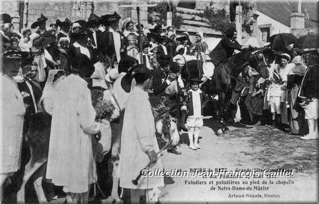 16 - Bourg-de-Batz - Grande fête annuelle du Sel et des Paludiers, 27 août 1911 Au pied de la Chapelle