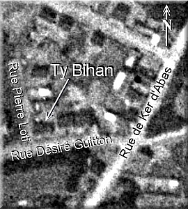 Vue a&eacute;rienne du carrefour rue de Ker d&rsquo;Abas, rue D&eacute;sir&eacute; Guitton, le 10 ao&ucirc;t 1932.